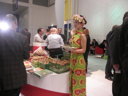 ENZA  /    FRUIT LOGISTICA  8 - 10 / 2 / 2011  BERLIN